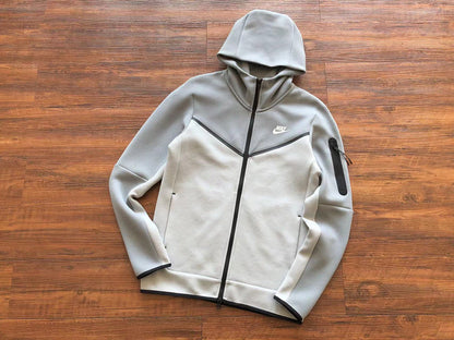 NIKE TECH FLEECE HOODIE x GREY/WHITE