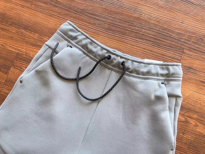 NIKE TECH FLEECE PANTS x GREY/WHITE