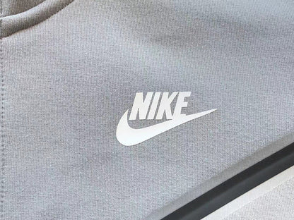 NIKE TECH FLEECE HOODIE x GREY/WHITE