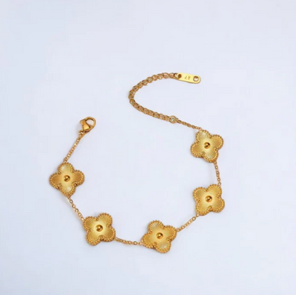 5 ★ CloverGlow™ Gold-Plated Bracelet