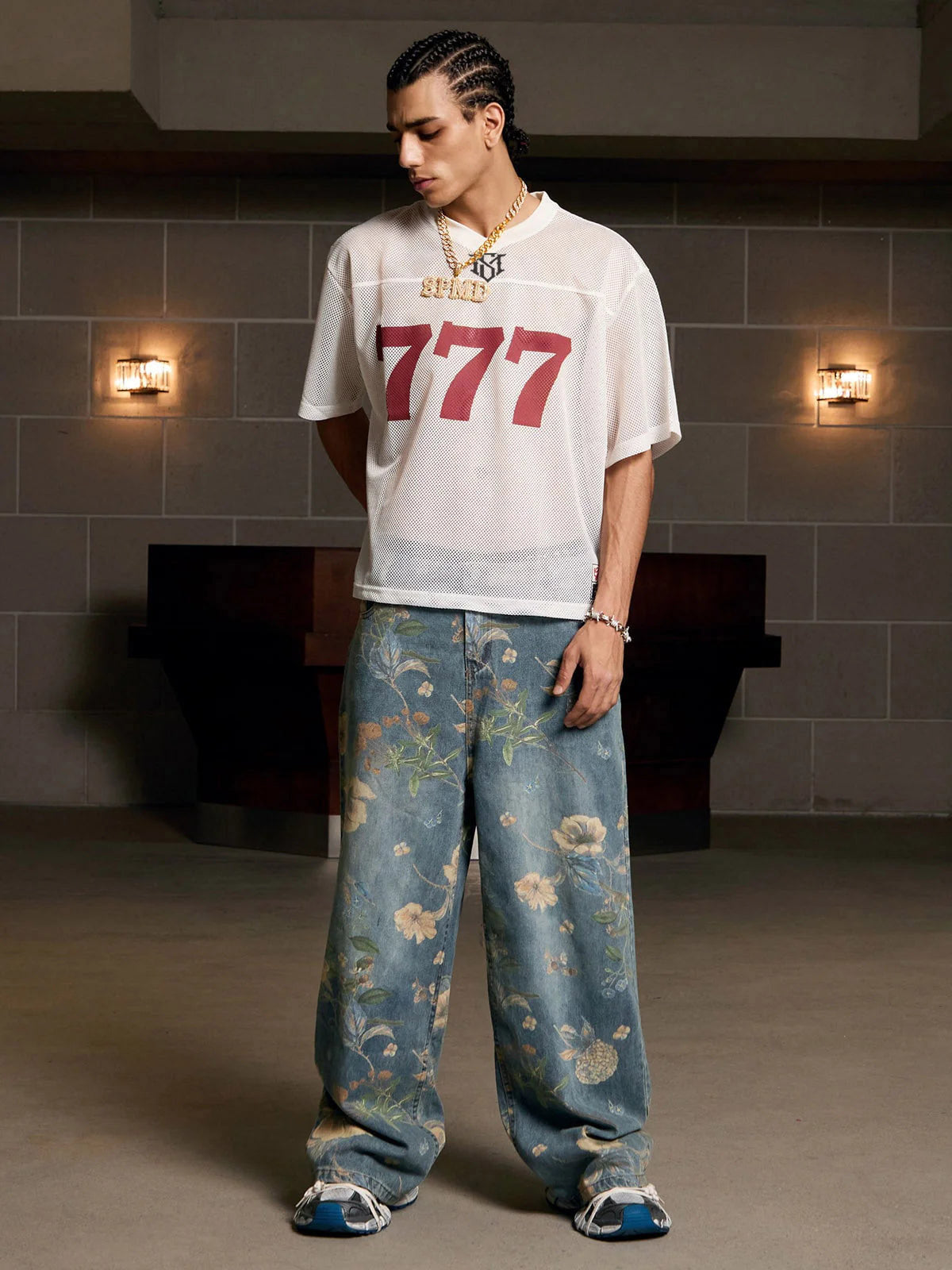 Jersey Letter Print Quick Dry V-neck T-shirt - 2389