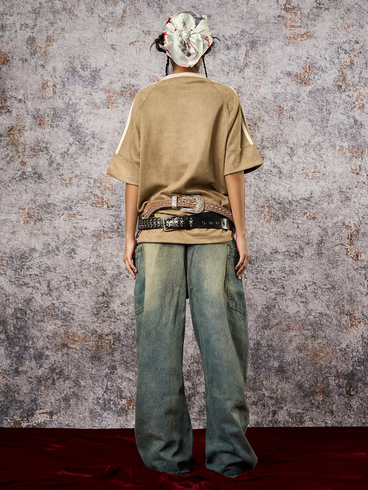 Suede Contrast Color Spliced Letter Embroidery Oversize T-shirt - 2462