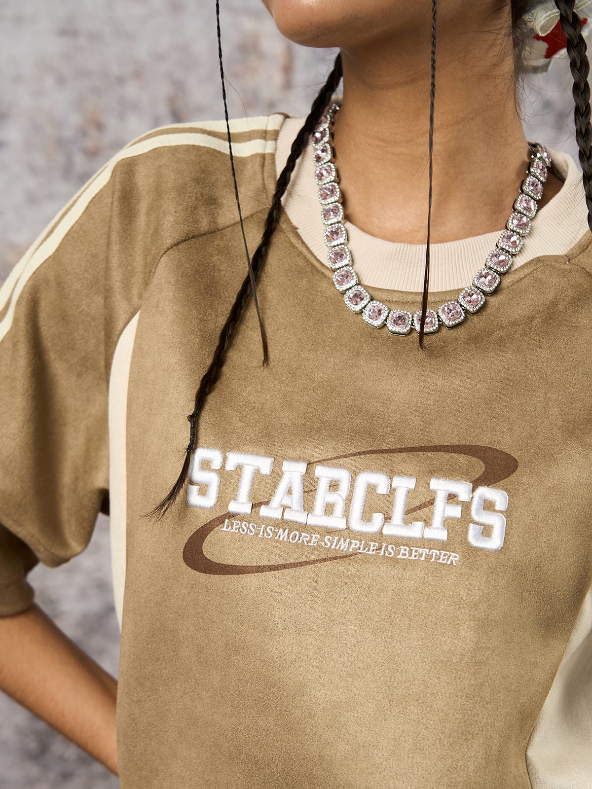 Suede Contrast Color Spliced Letter Embroidery Oversize T-shirt - 2462