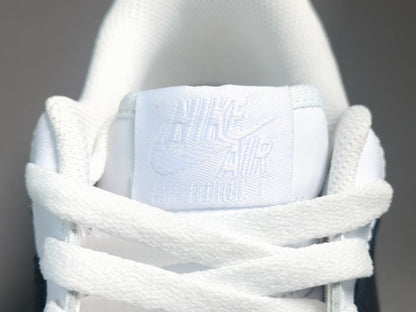 NIKE AIR FORCE 1 x CHROME HEARTS